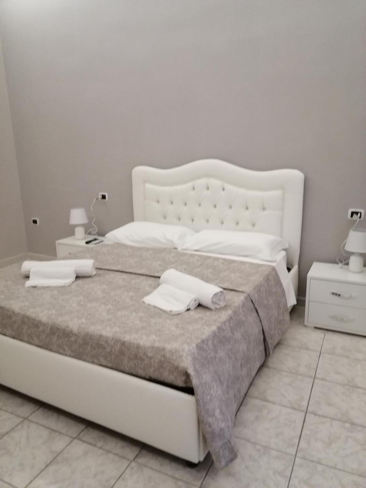Francesco Home Naples Extérieur photo